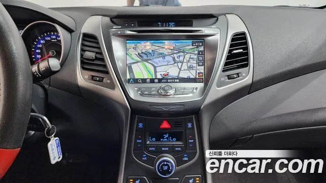 Hyundai Elantra 2014 thumb 10