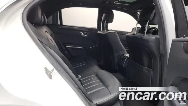 Mercedes-Benz E-Class 2015 thumb 4