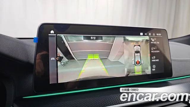 BMW 6 серии Gran Turismo 2023 thumb 4