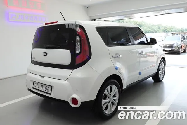 Kia Soul 2015 thumb 5