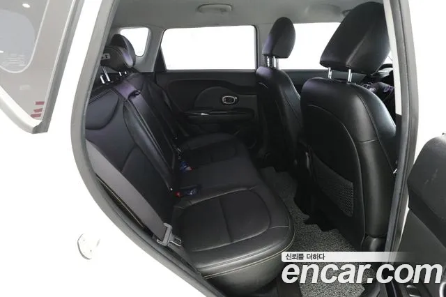 Kia Soul 2015 thumb 10