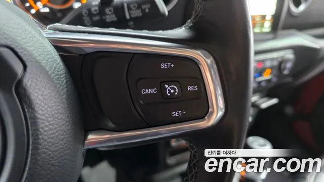 Jeep Wrangler 2022 thumb 2