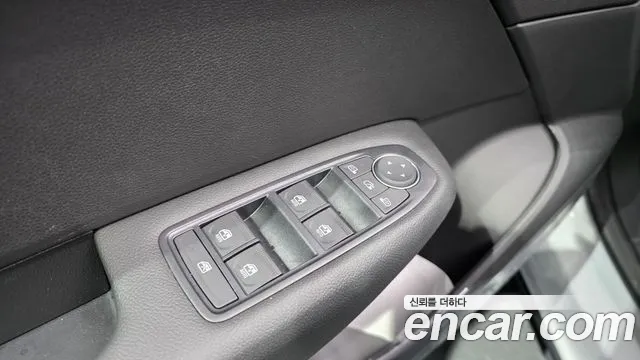 Renault Arkana 2025 thumb 10
