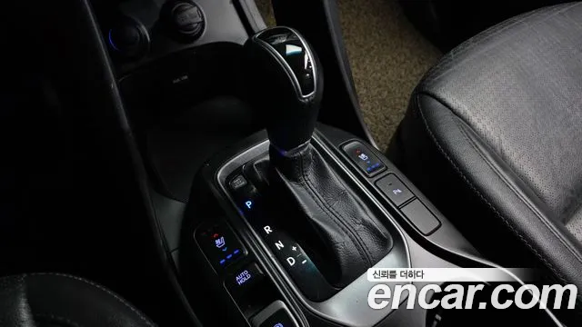 Hyundai Санта Фе 2013 thumb 3
