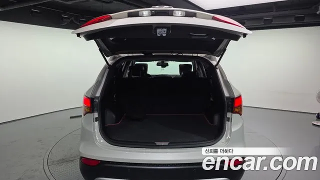 Hyundai Санта Фе 2013 thumb 12