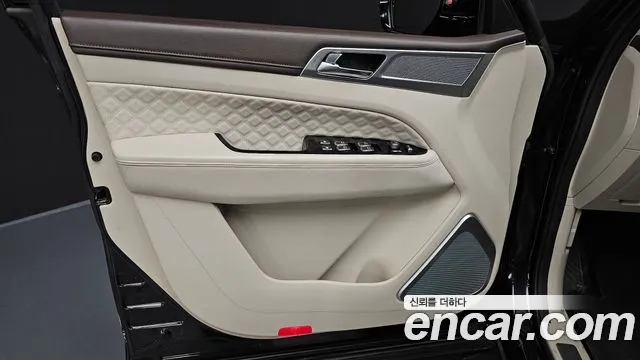 KGM Rexton 2022 thumb 3