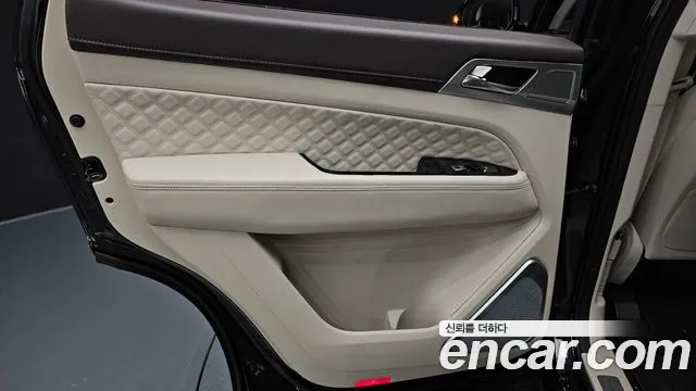 KGM Rexton 2022 thumb 9