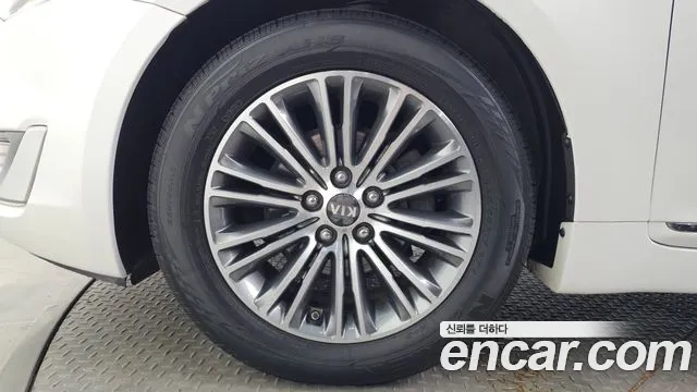 Kia K7 2015 thumb 9