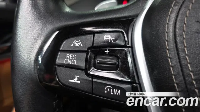 BMW 5 серии 2018 thumb 6