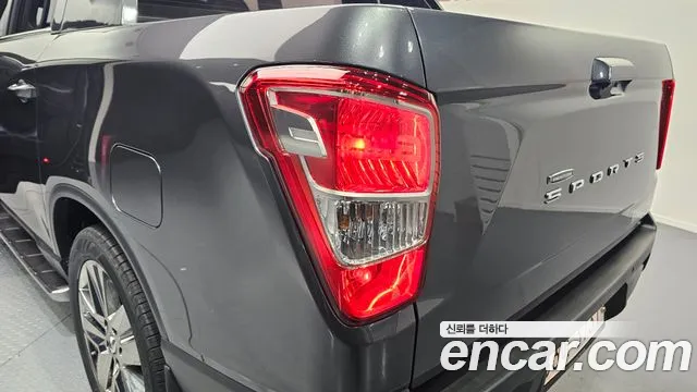 KGM Rexton 2020 thumb 2
