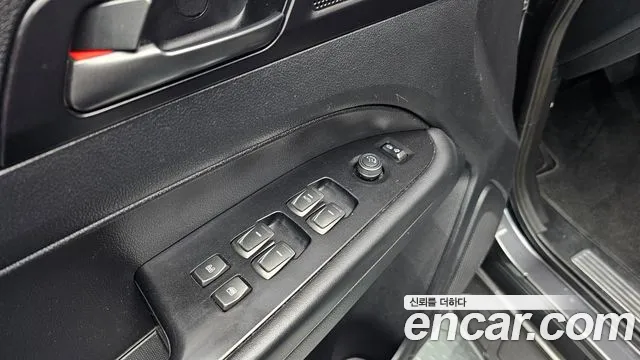 KGM Rexton 2020 thumb 8