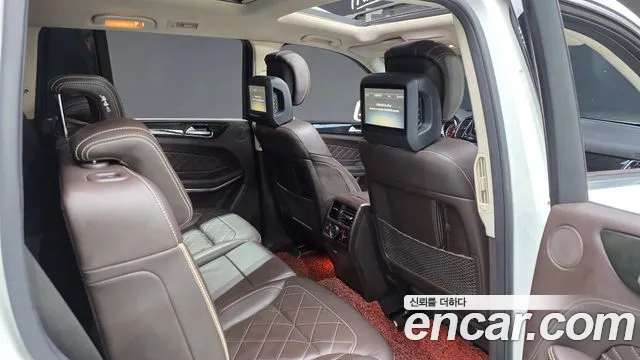 Mercedes-Benz GLS-Класс 2017 thumb 9