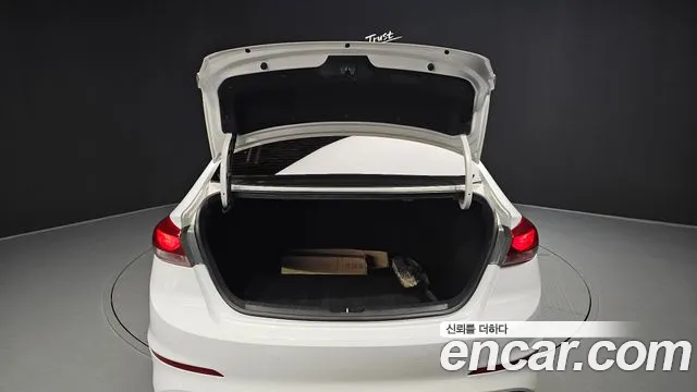 Hyundai AD 2018 thumb 10