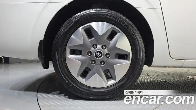 Hyundai Staria 2021 thumb 6