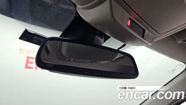 Renault SM6 2016 thumb 12