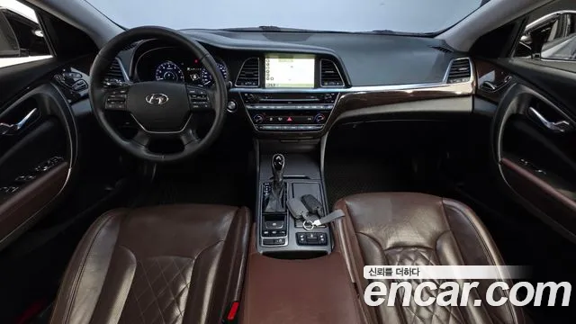 Hyundai Aslan 2015 thumb 2