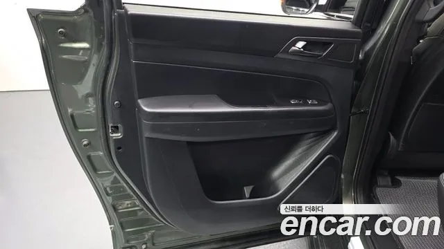 KGM Rexton 2023 thumb 9