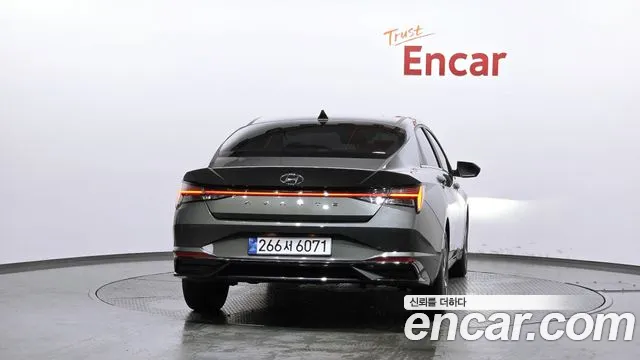 Hyundai Elantra 2021 thumb 12