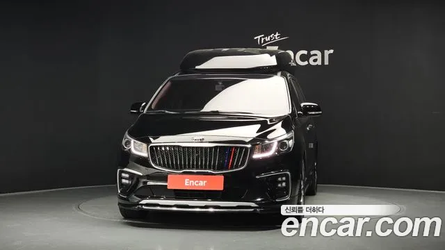 Kia Carnival 2014 thumb 6
