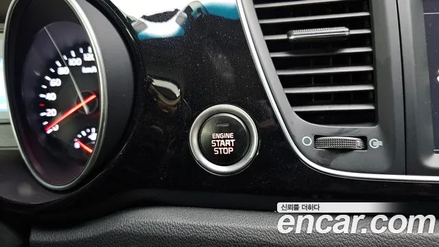 Kia Carnival 2014 thumb 9