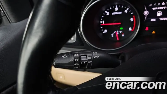 Kia Carnival 2014 thumb 11