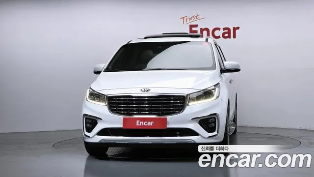 Kia Carnival 2019 thumb 3