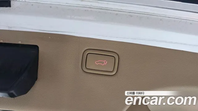 Kia Carnival 2019 thumb 11