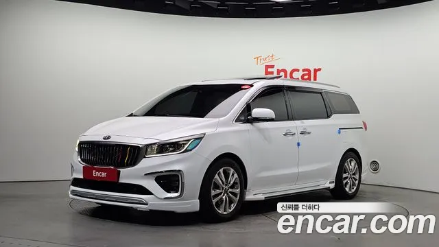 Kia Carnival 2018 thumb 2