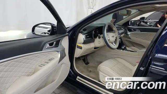 Genesis G70 2019 thumb 2