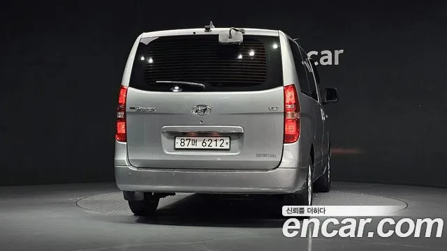 Hyundai Staria 2015 thumb 4
