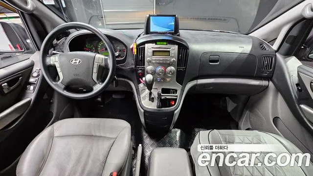 Hyundai Staria 2015 thumb 7
