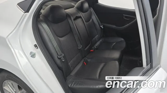 Hyundai Elantra 2015 thumb 4