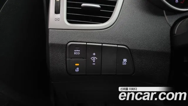 Hyundai Elantra 2015 thumb 10