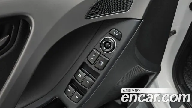 Hyundai Elantra 2015 thumb 5