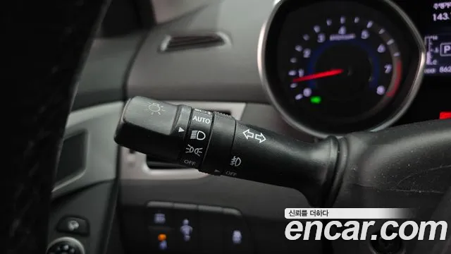 Hyundai Elantra 2015 thumb 8