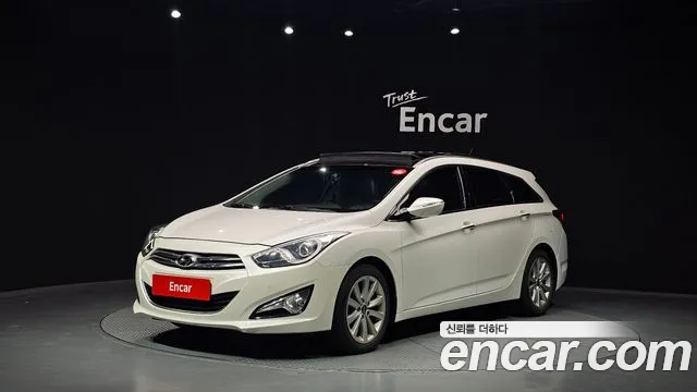 Hyundai i40 2012 thumb 5