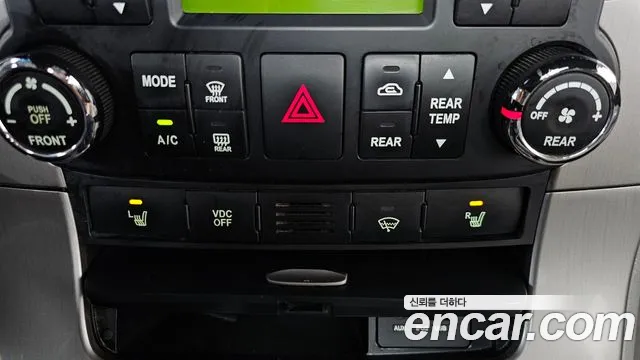Kia Canival 2013 thumb 3