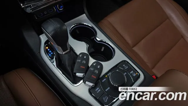 Jeep Grand Cherokee 2021 thumb 7