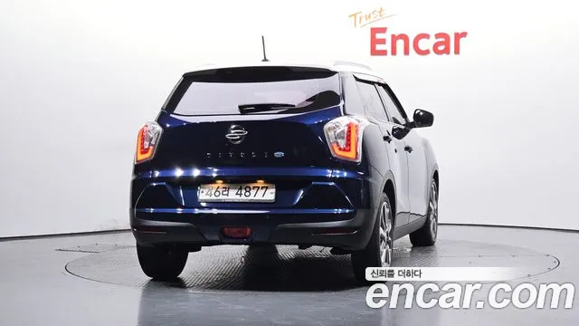 KGM Tivoli 2015 thumb 5