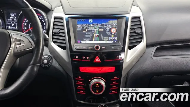 KGM Tivoli 2015 thumb 12