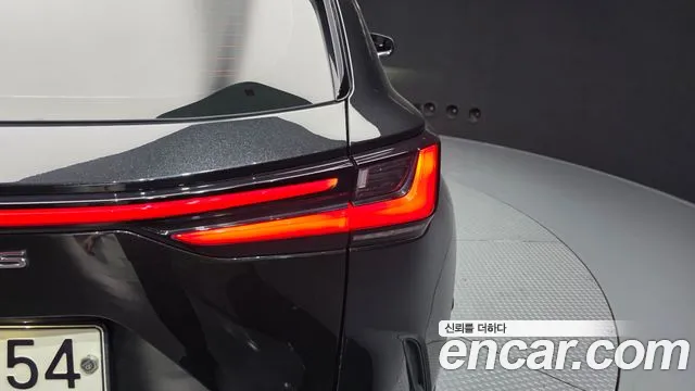Lexus NX 350h 2023 thumb 4