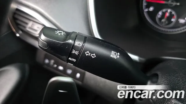 Hyundai Santa Fe 2023 thumb 10