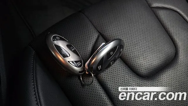 Hyundai Elantra 2023 thumb 10