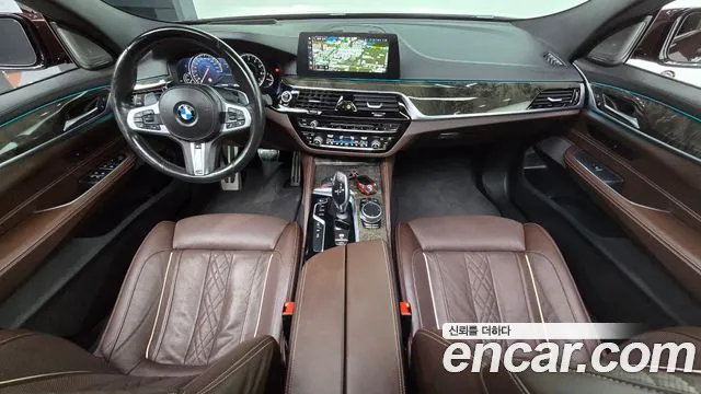BMW 6 серии Gran Turismo 2018 thumb 4