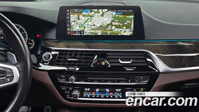 BMW 6 серии Gran Turismo 2018 thumb 7