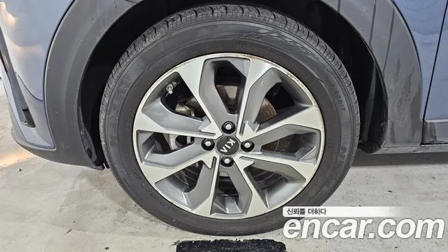 Kia Stonic 2017 thumb 9