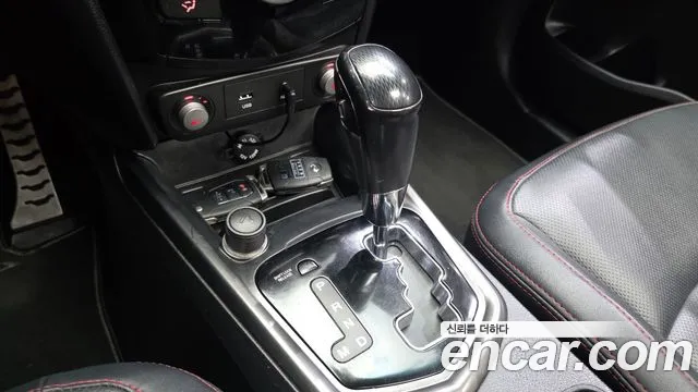 KGM Tivoli Air 2016 thumb 4