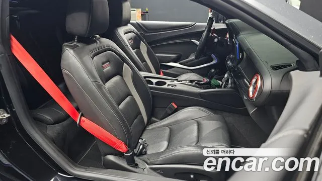 Chevrolet Camaro 2017 thumb 2