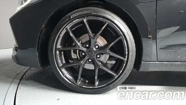 Hyundai AD 2016 thumb 4