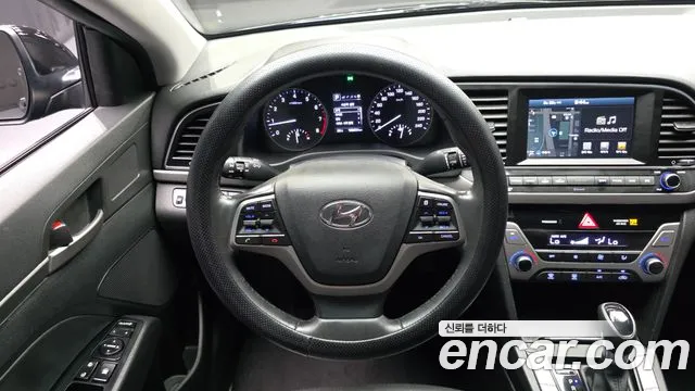 Hyundai AD 2016 thumb 5